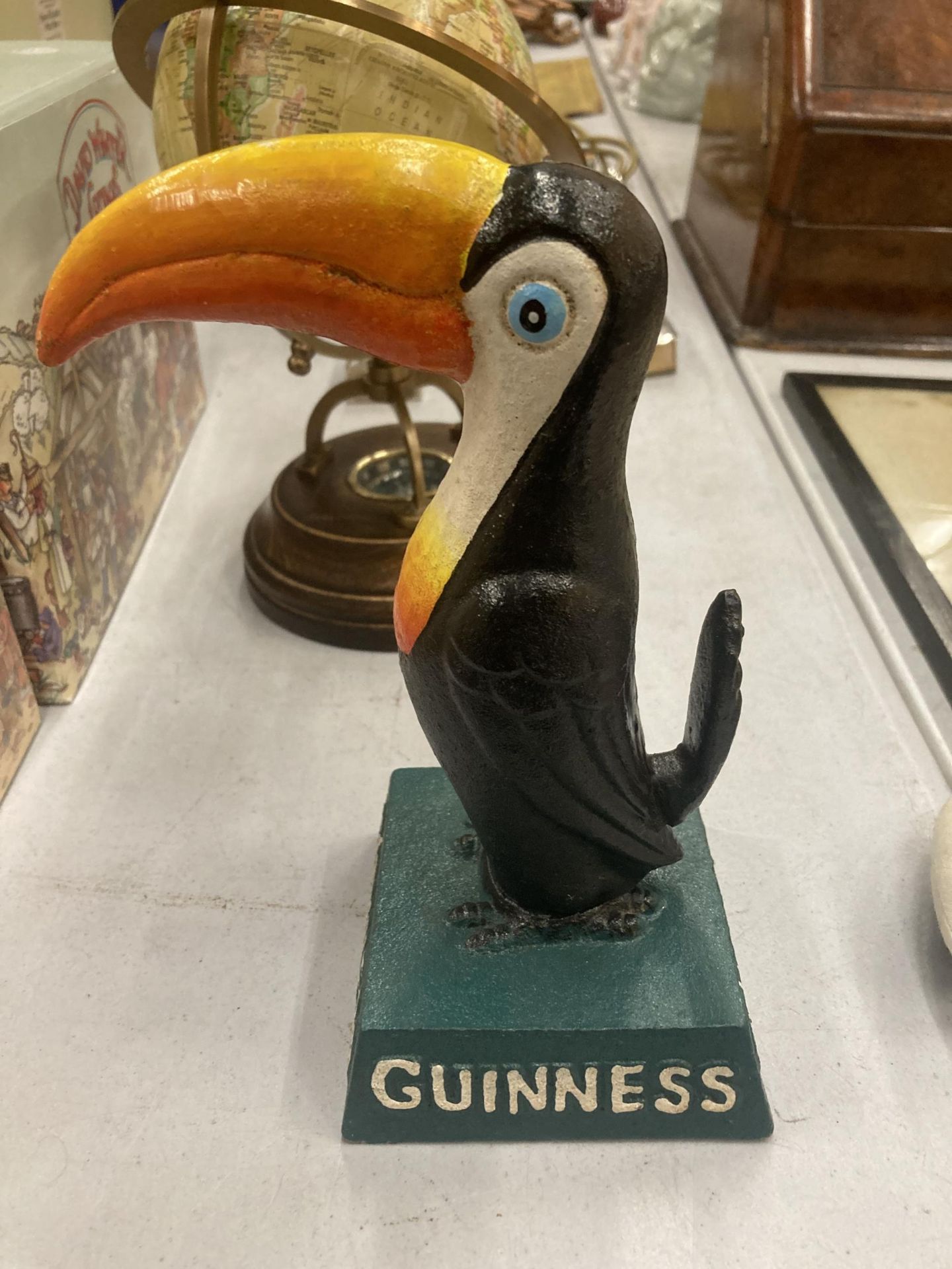 A CAST 'GUINNESS' TOUCAN FIGURE HEIGHT 19CM