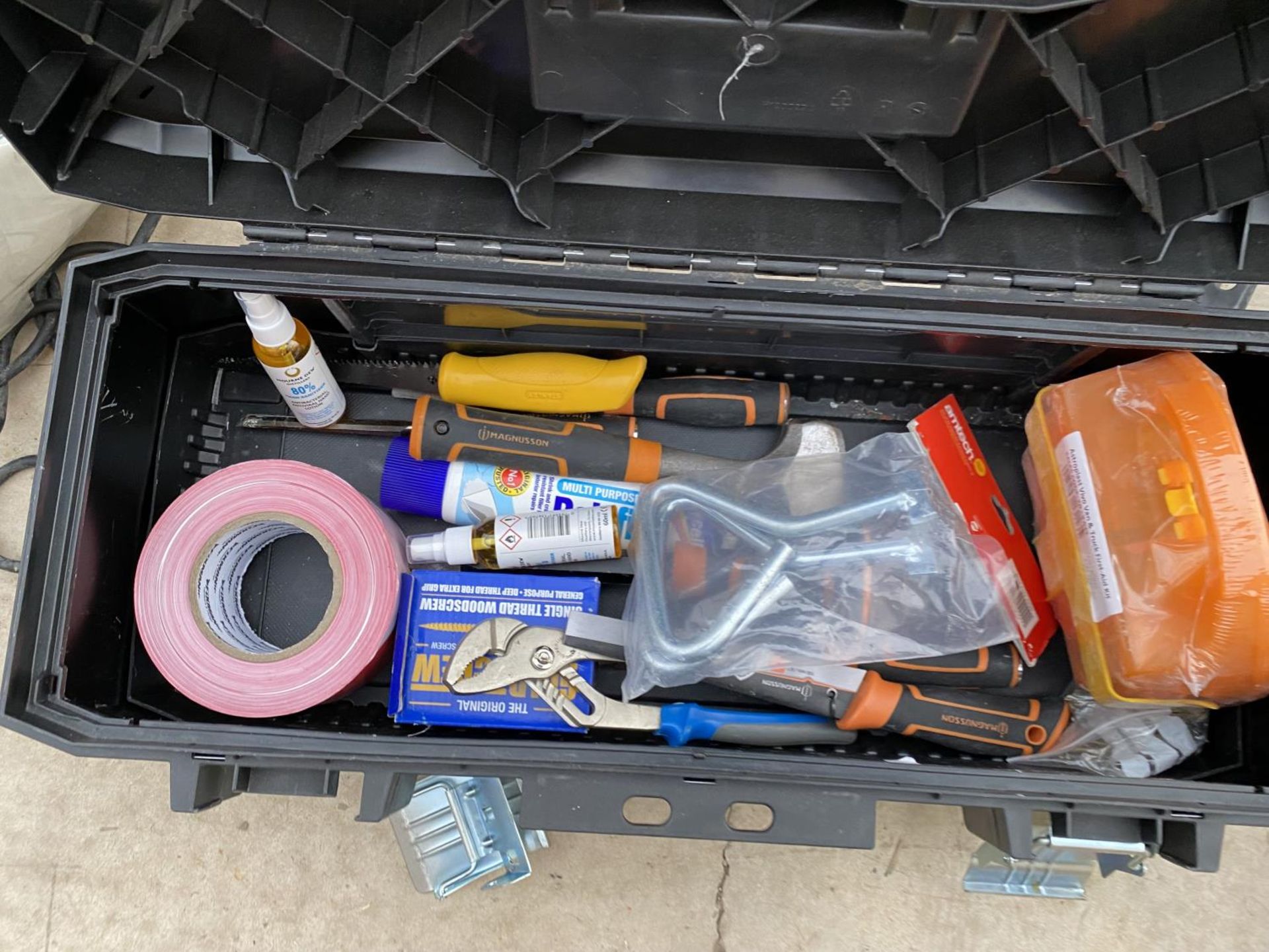 A STANLEY PLASTIC TOOL BOX AND AN ASSORTMENT OF TOOLS TO INCLUDE AN ADJUSTABLE SPANNER AND SCREW - Image 2 of 2