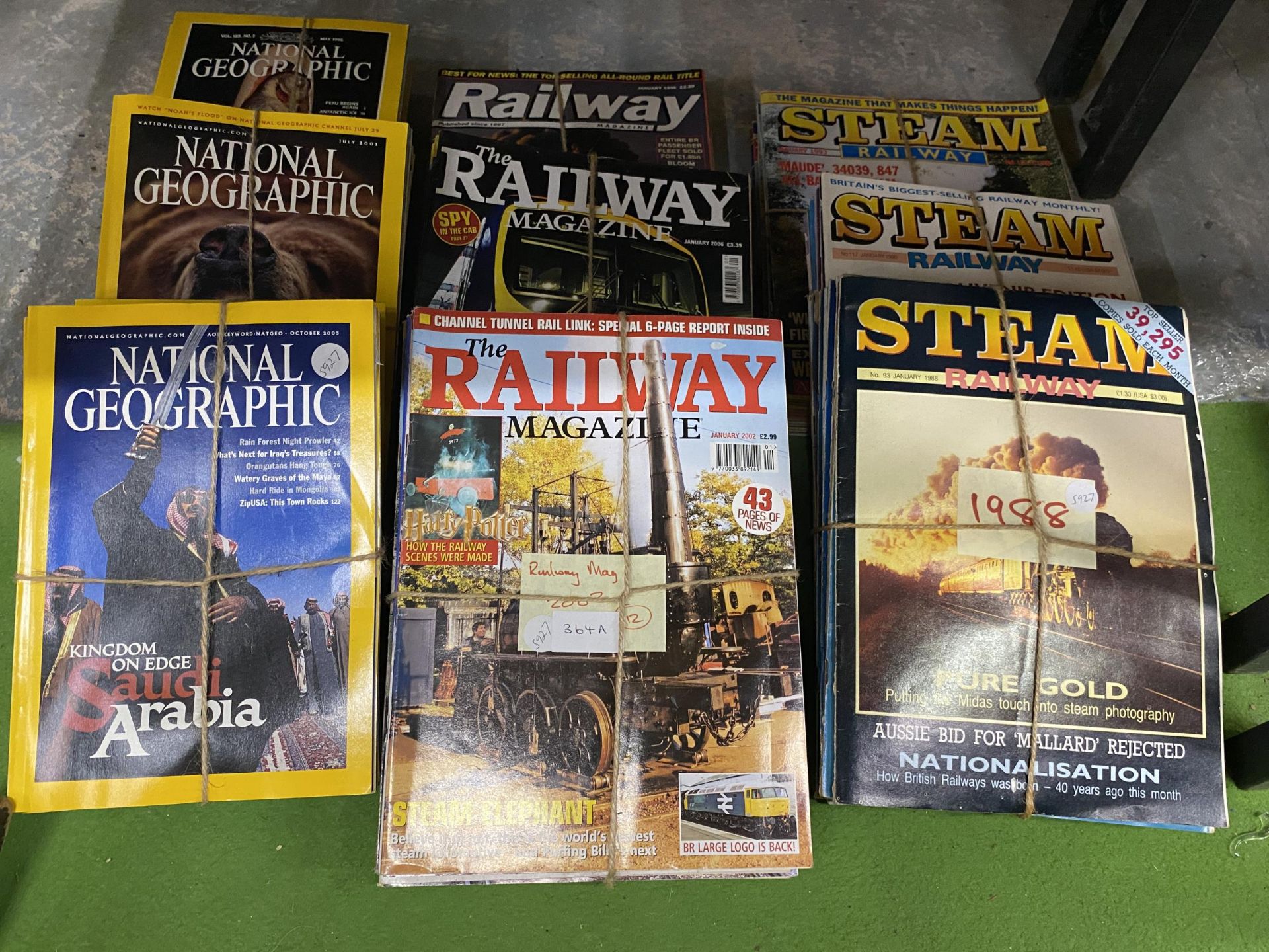 A LARGE COLLECTION OF RAILWAY MAGAZINES