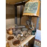 A MIXED GROUP OF VINTAGE ITEMS TO INCLUDE COPPER, WOODEN SPINNING WHEEL LAMP ETC