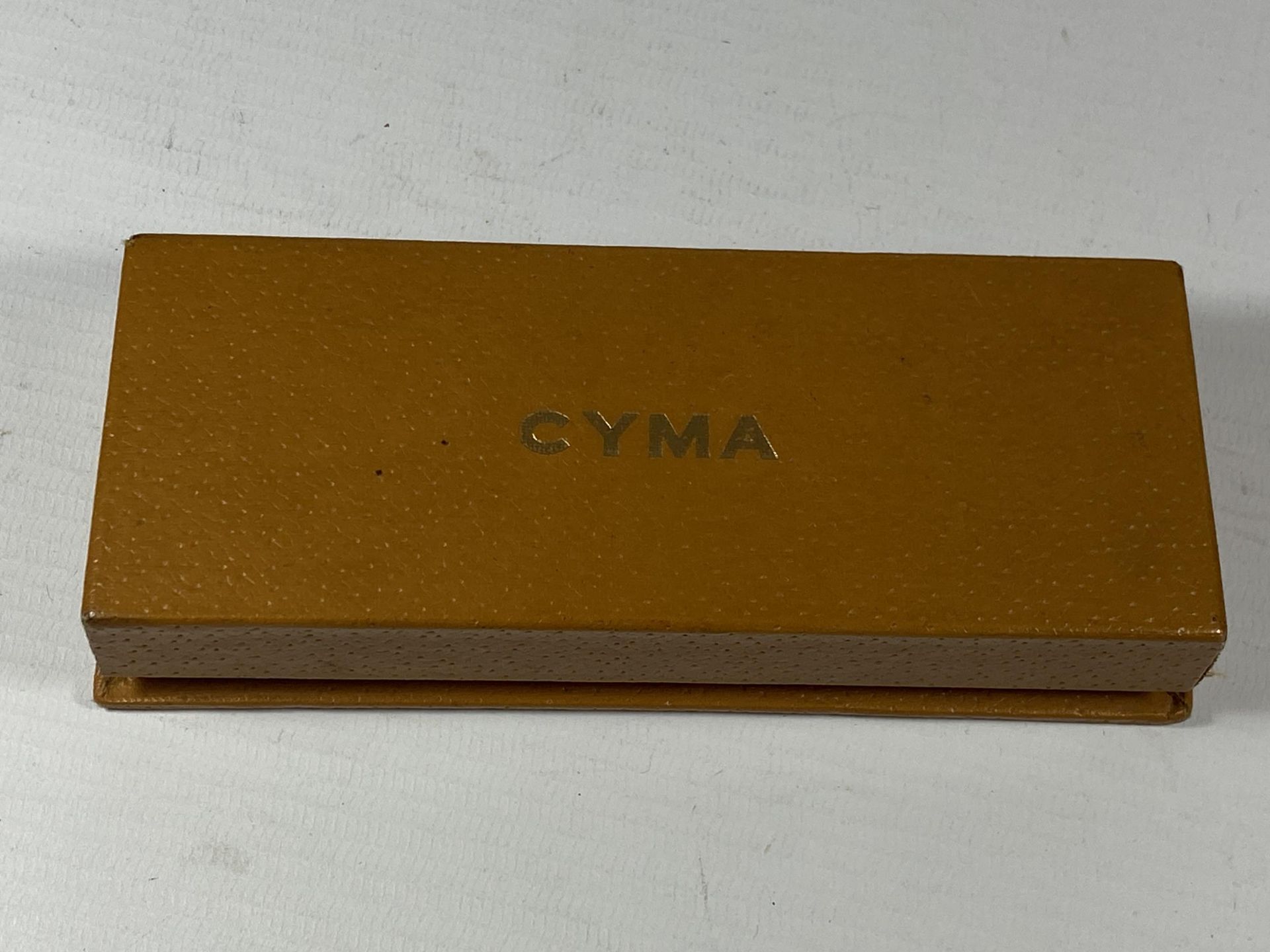 A VINTAGE CYMA CYMAFLEX GENTS WATCH WITH ORIGINAL BOX - Image 3 of 3