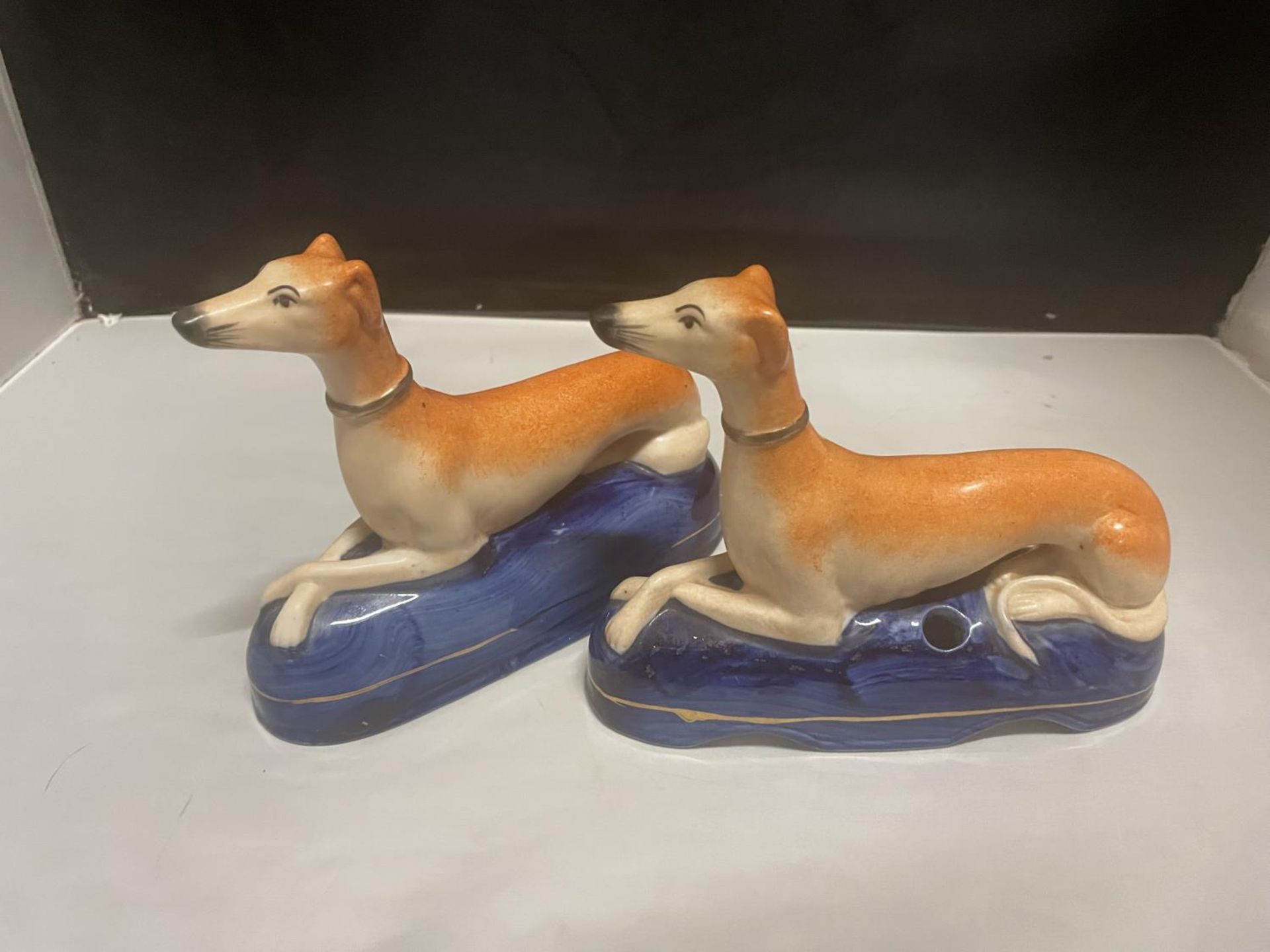 A PAIR OF ANTIQUE STAFFORDSHIRE GREYHOUND INK WELLS - Image 2 of 4