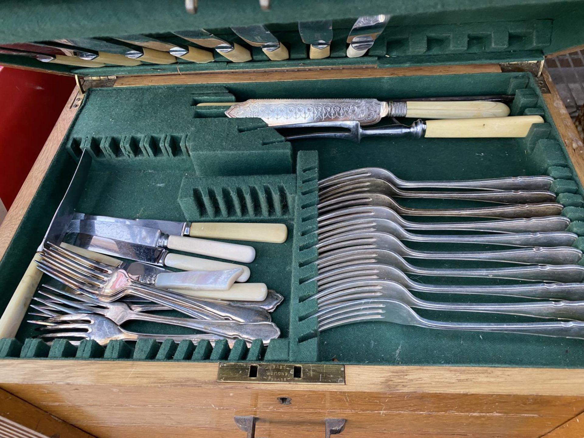 A PART COMPLETE WOODEN CASED CANTEEN OF CUTLERY - Image 3 of 5