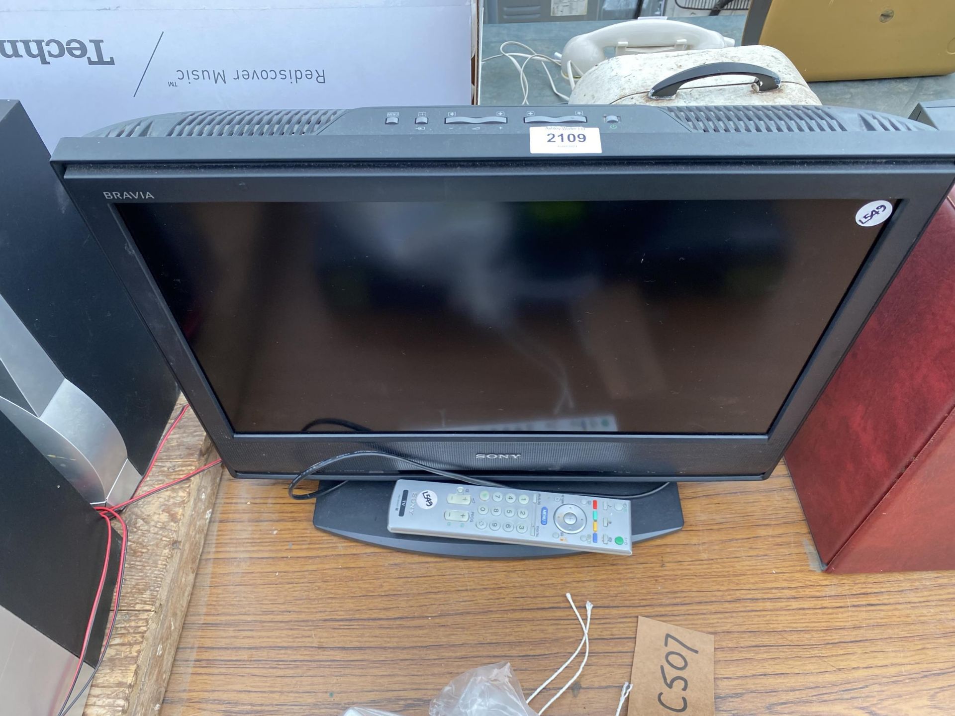 A SONY 20" TELEVSION WITH REMOTE CONTROL