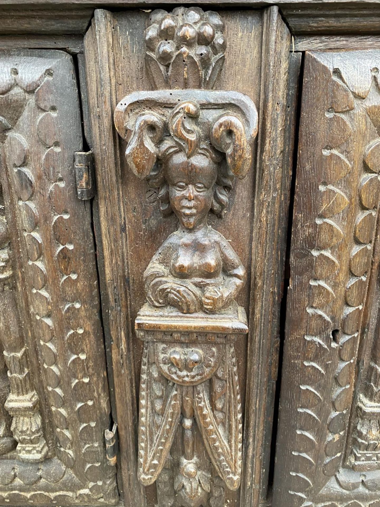 AN 18TH CENTURY HEAVILY CARVED TWO DOOR CABINET, 49" WIDE - Image 10 of 13