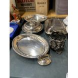 A QUANTITY OF SILVER PLATED ITEMS TO INCLUDE LIDDED SERVING DISHES, SERVING DISHES, A CANDLE HOLDER,