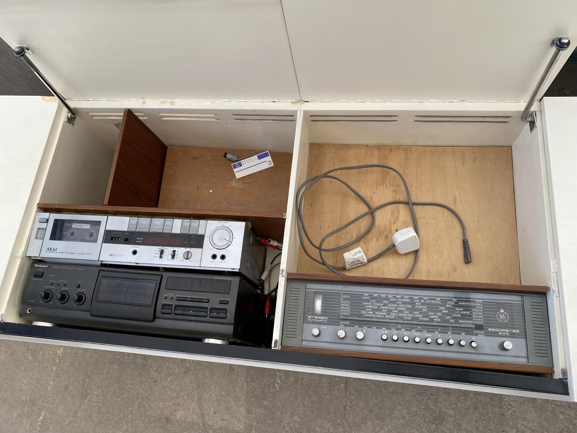 A RETRO RADIOGRAM WITH AKAI STEREO CASSETTE DECK, TECHNICS STEREO CASSETTE DECK AND A BANG AND - Image 2 of 6