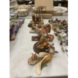 A QUANTITY OF RESIN MICE FIGURES TO INCLUDE SHERRATT AND SIMPSON, TEVIOTDALE, BORDER FINE ARTS,