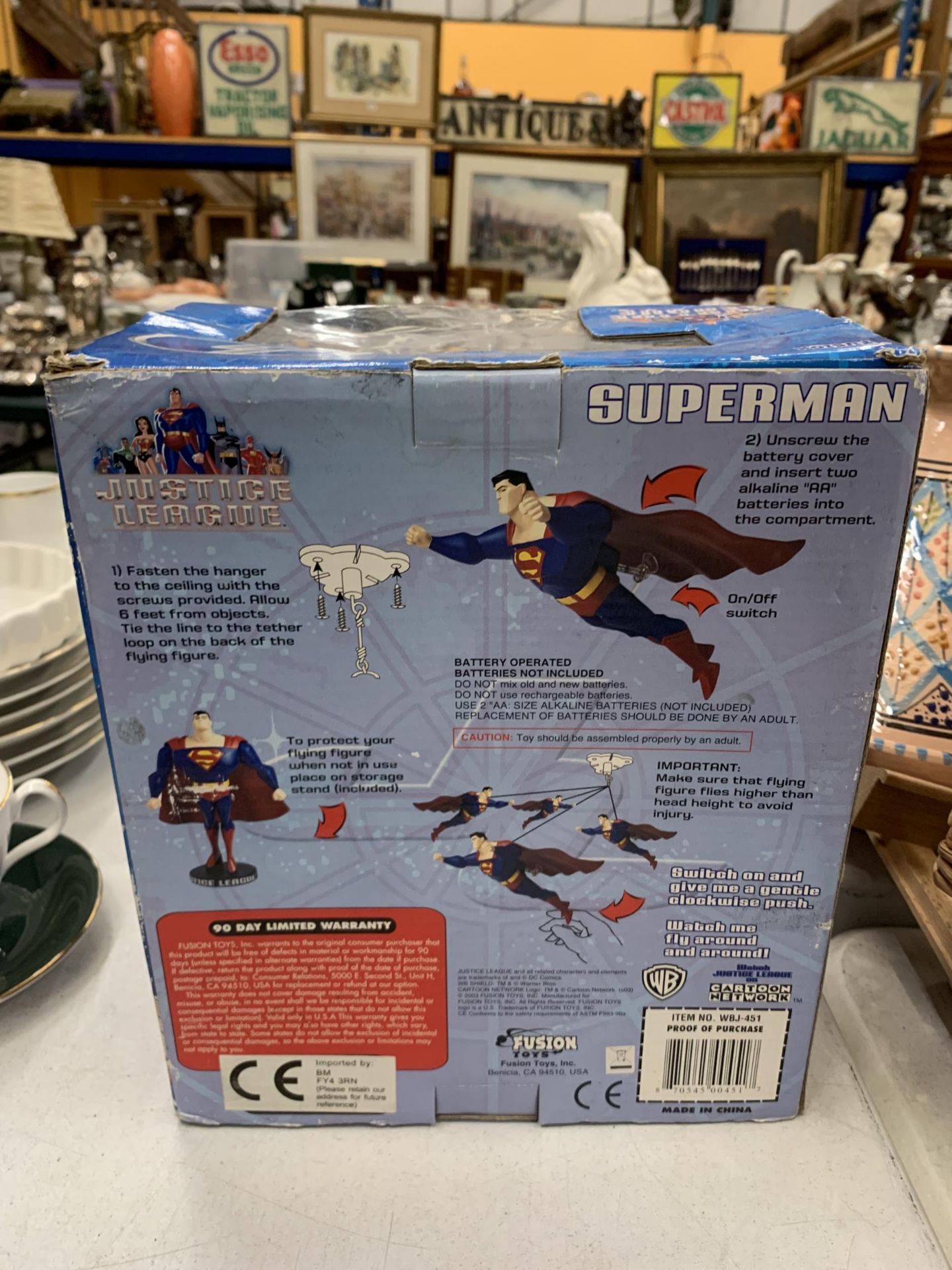 A BOXED JUSTICE LEAGUE FIGURE OF SUPERMAN - Image 3 of 3