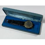 A VINTAGE BOXED EVERITE GENTS 1980'S WATCH