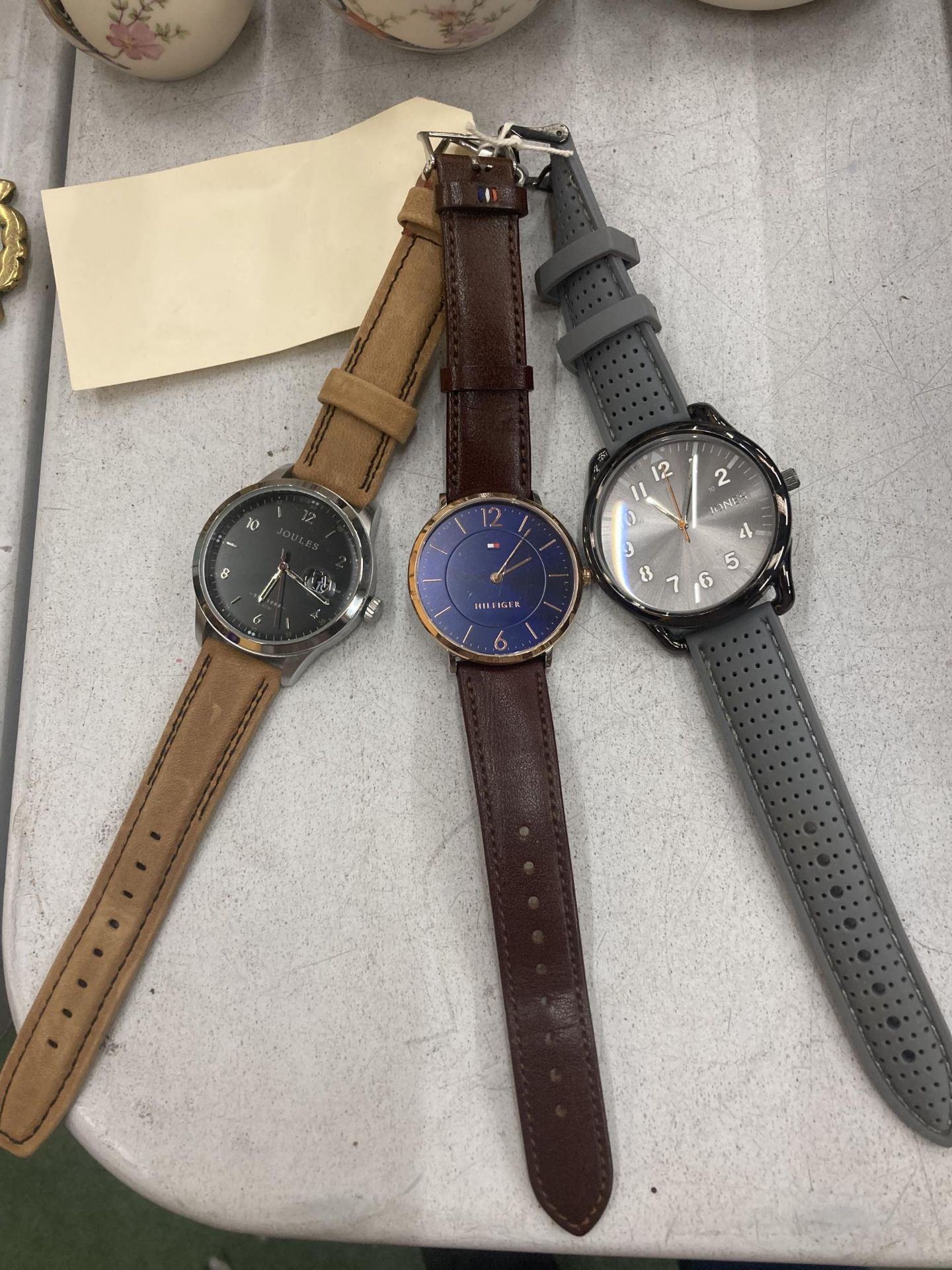 THREE WRISTWATCHES TO INCLUDE JOULES AND HILFIGER