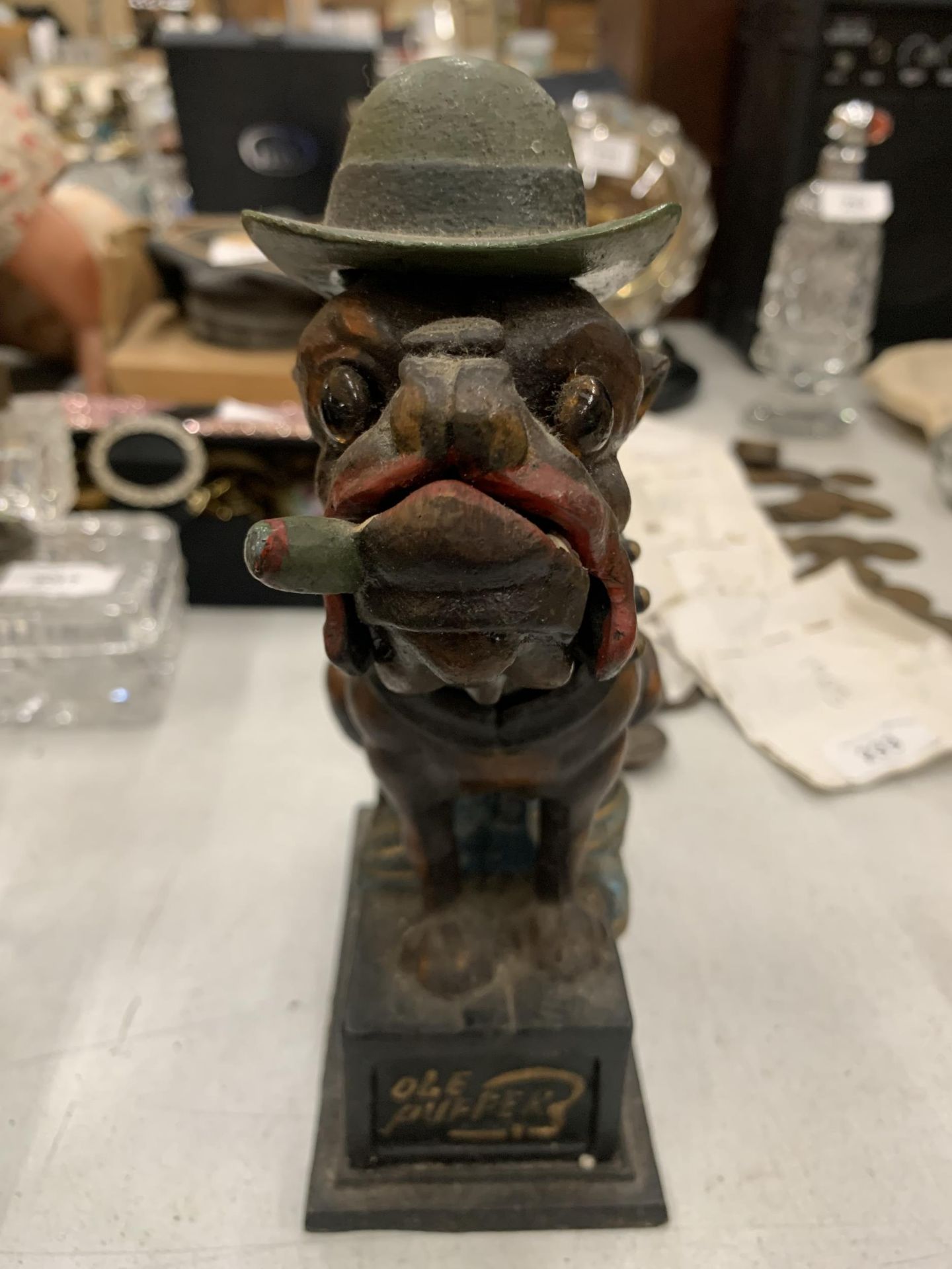 A VINTAGE STYLE CAST 'OLE PUFFER' DOG MONEY BANK - Image 3 of 5