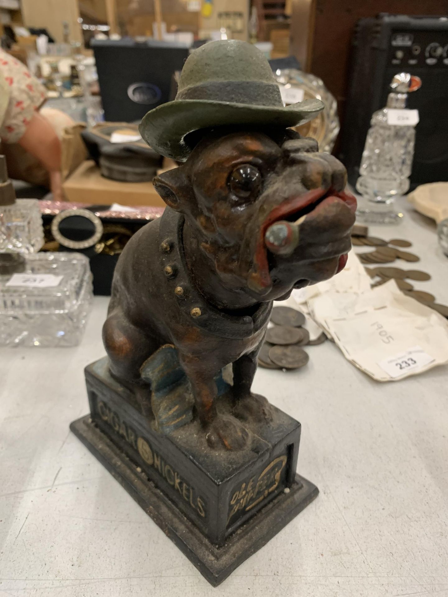 A VINTAGE STYLE CAST 'OLE PUFFER' DOG MONEY BANK - Image 2 of 5