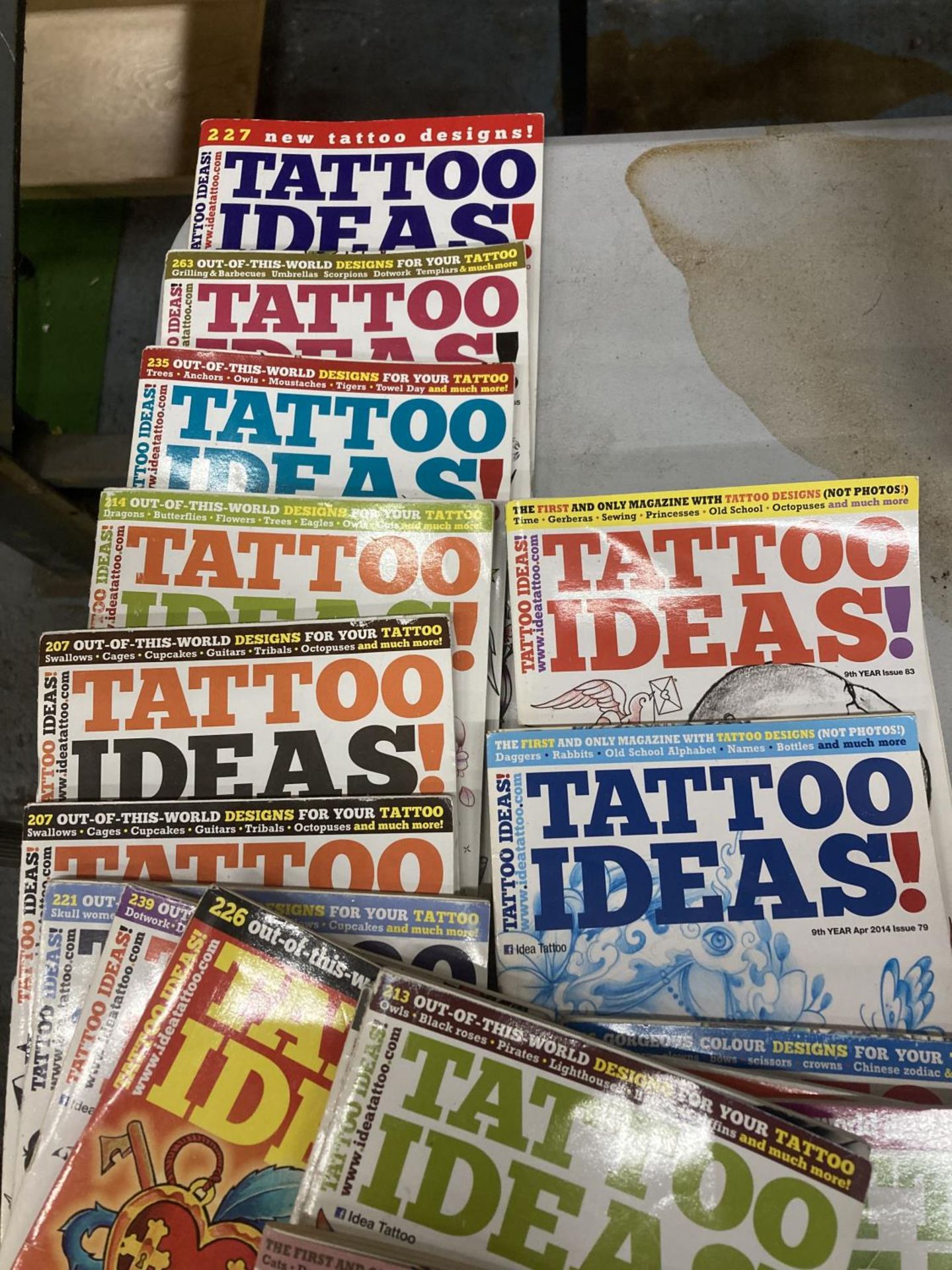 A QUANTITY OF 'TATTOO IDEAS' BOOKS - Image 2 of 3