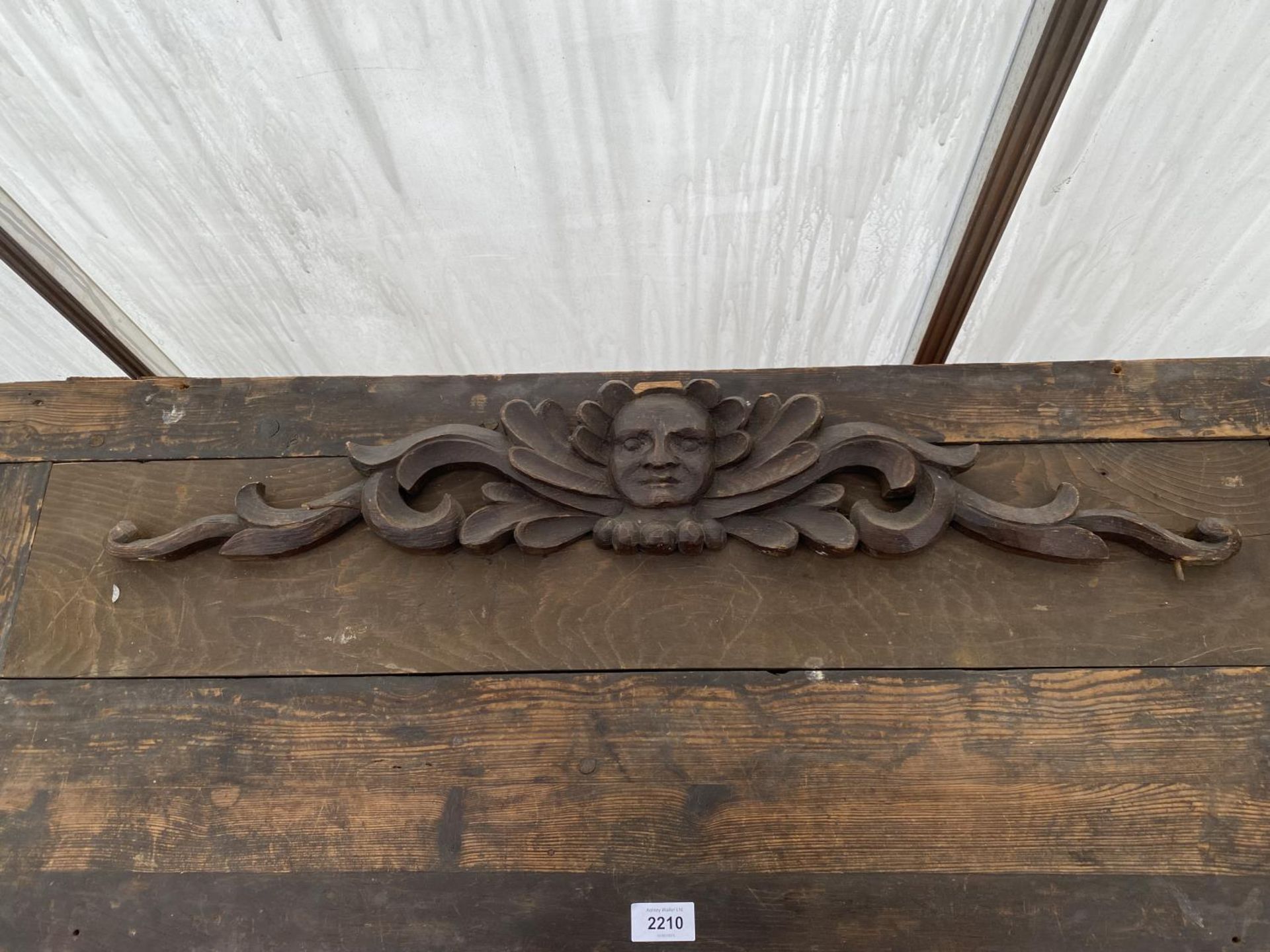 AN 18TH CENTURY HEAVILY CARVED TWO DOOR CABINET, 49" WIDE - Image 8 of 13