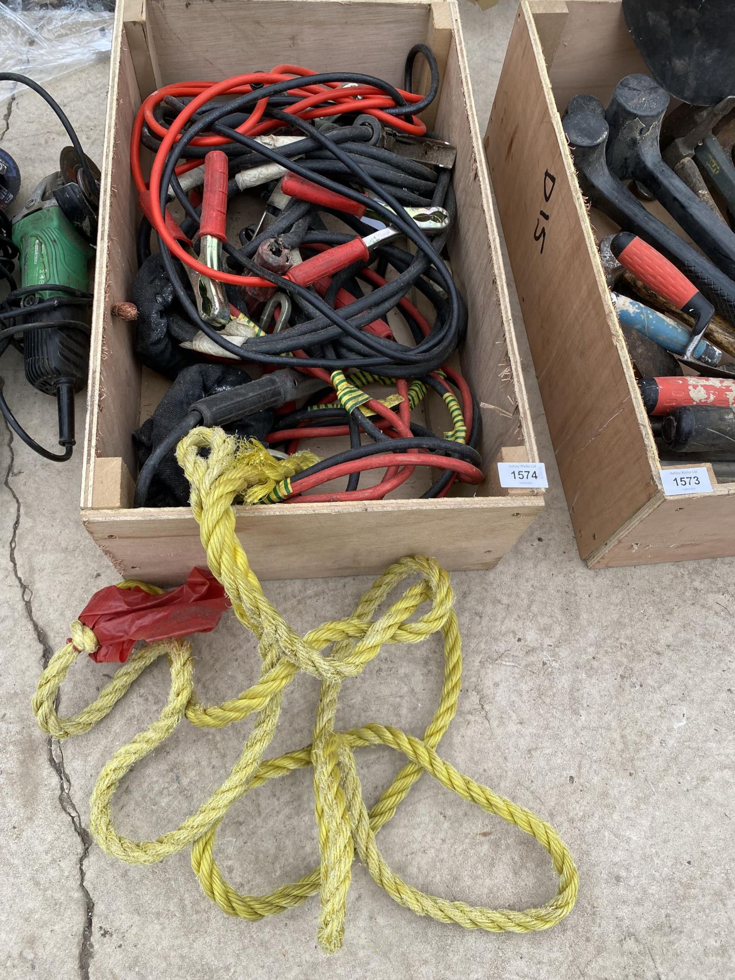 VARIOUS SETS OF JUMP LEADS