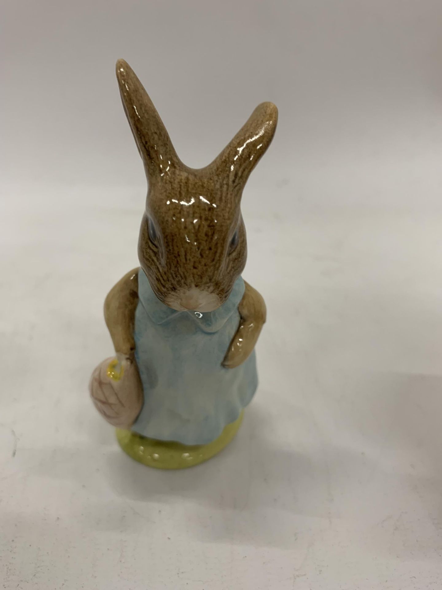 FOUR ROYAL ALBERT BEATRIX POTTER FIGURES TO INCLUDE AND THIS PIG HAD NONE, BENJAMIN BUNNY, NO MORE - Image 4 of 5