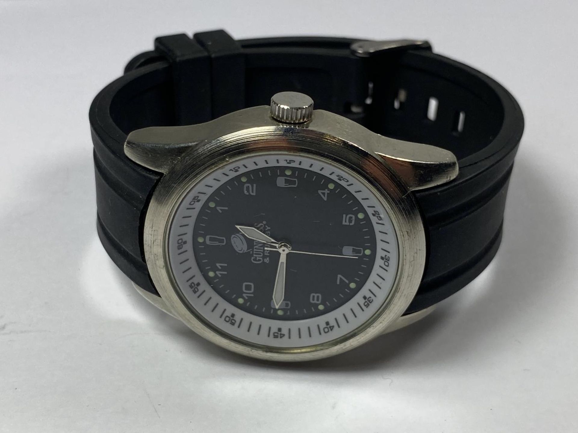 A GUINNESS WRIST WATCH - Image 2 of 4