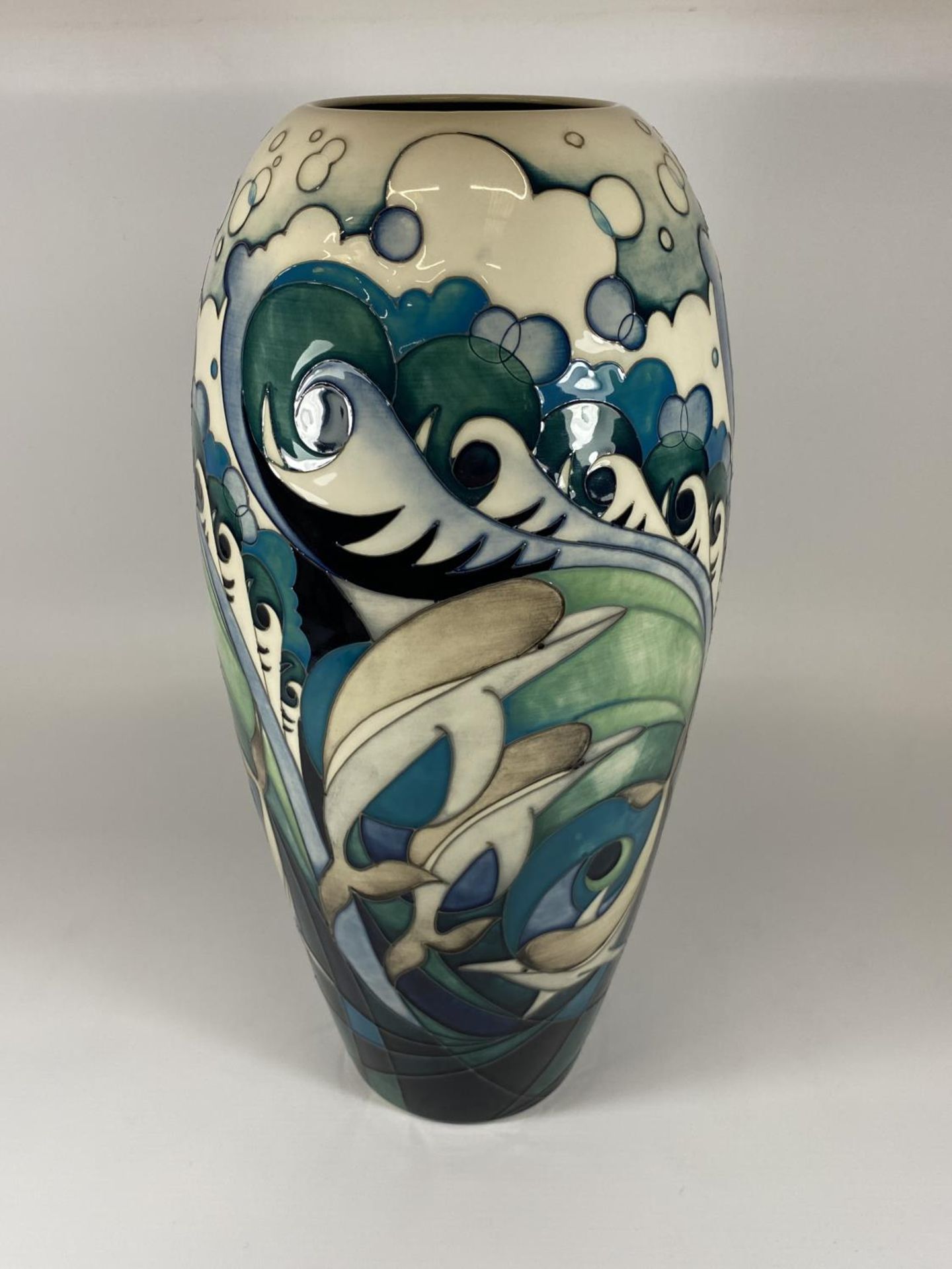 A LARGE MOORCROFT NUMBERED EDITION DOLPHINS PATTERN VASE, NO. 34, HEIGHT 36.5CM - Image 2 of 8