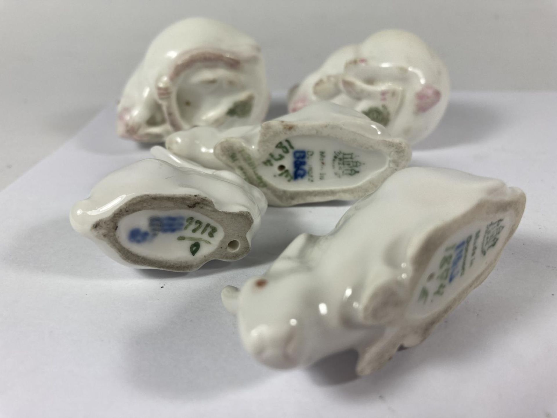 FIVE ITEMS TO INCLUDE A BESWICK WHITE RAT, WHITE RABBIT AND THREE COPENHAGEN RABBITS - Image 8 of 8