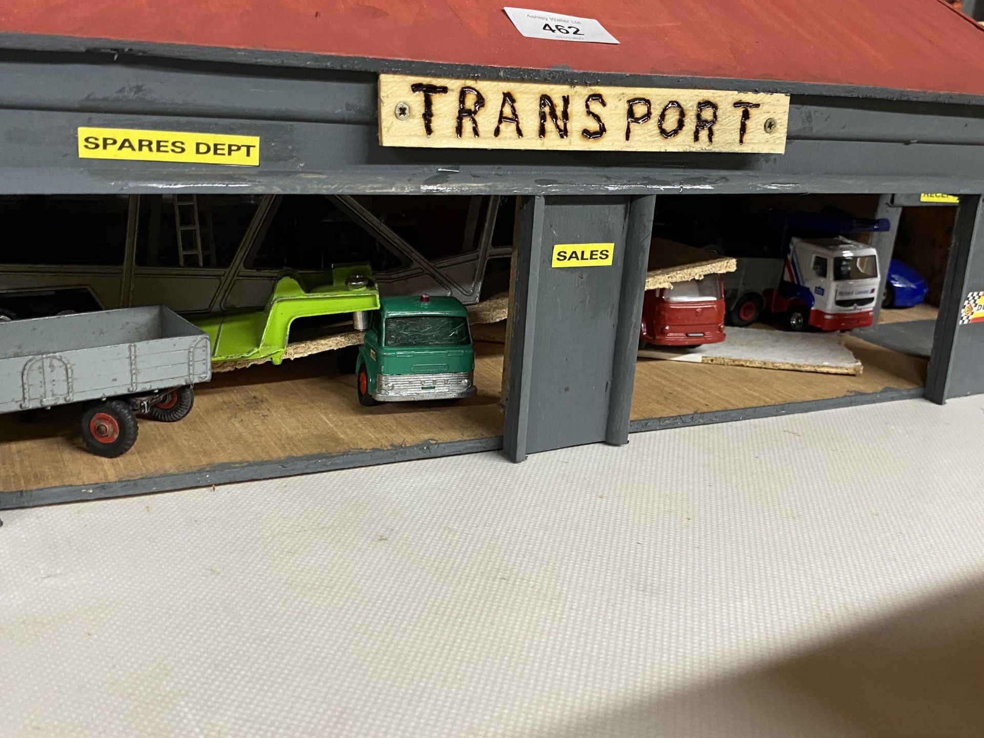 A WOODEN TRANSPORT GARAGE WITH A LARGE QUANTITY OF VEHICLES - Image 2 of 2