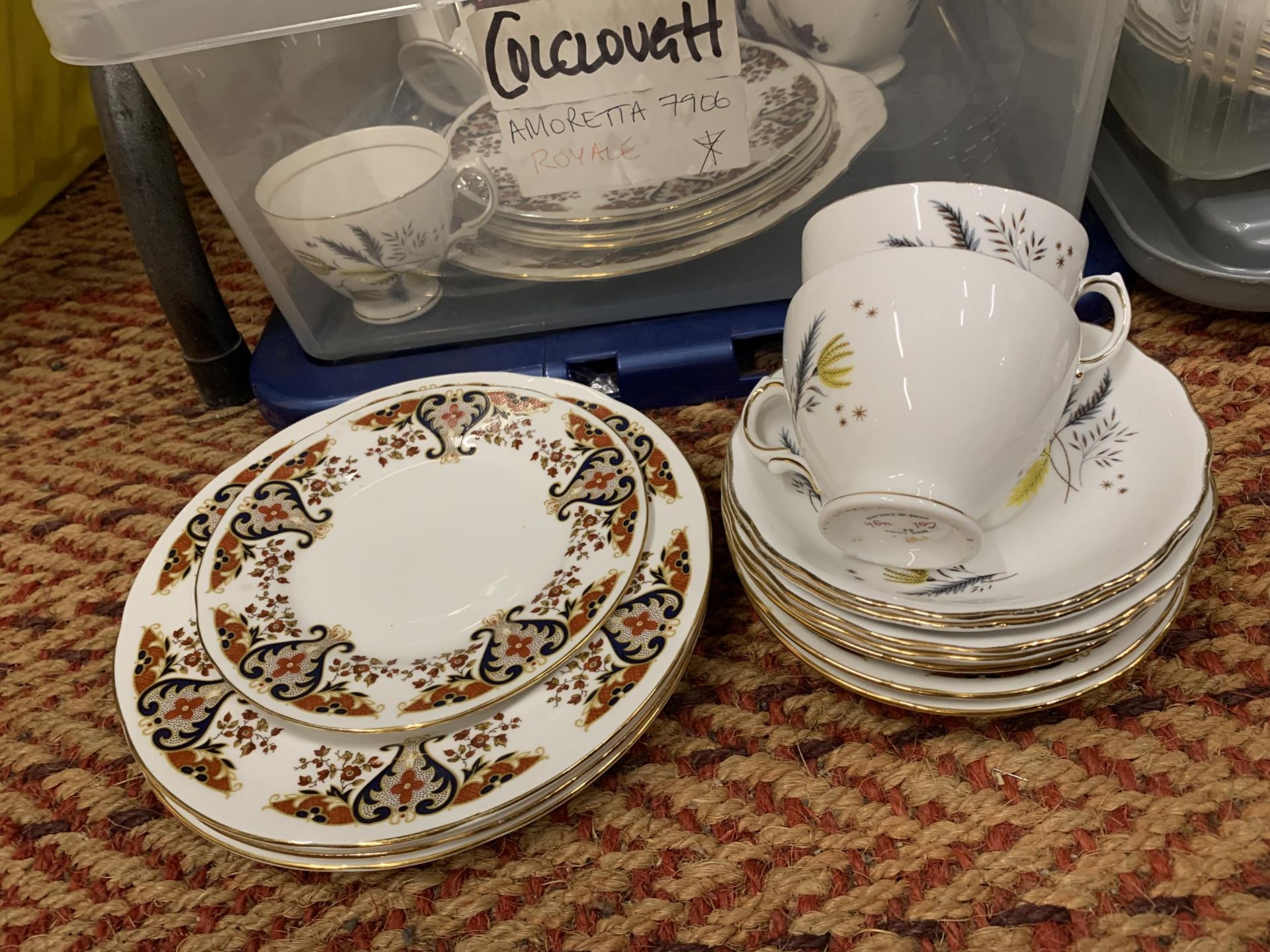 TWO BOXES OF ASSORTED COLCLOUGH PART DINNER SETS - Image 5 of 7