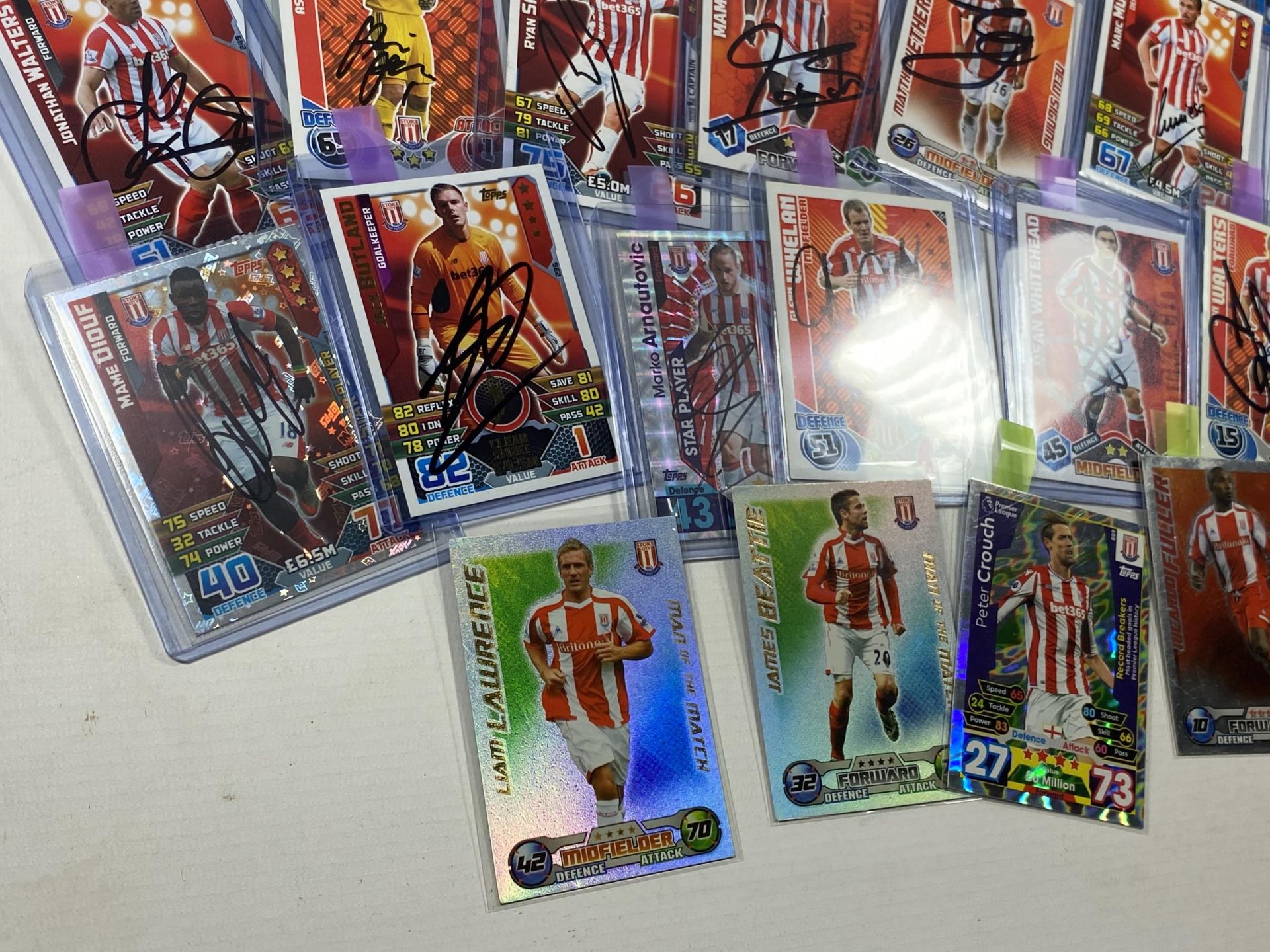 A COLLECTION OF SIGNED STOKE CITY MATCH ATTAX FOOTBALL TRADING CARDS - APPROX 25 - Image 5 of 5