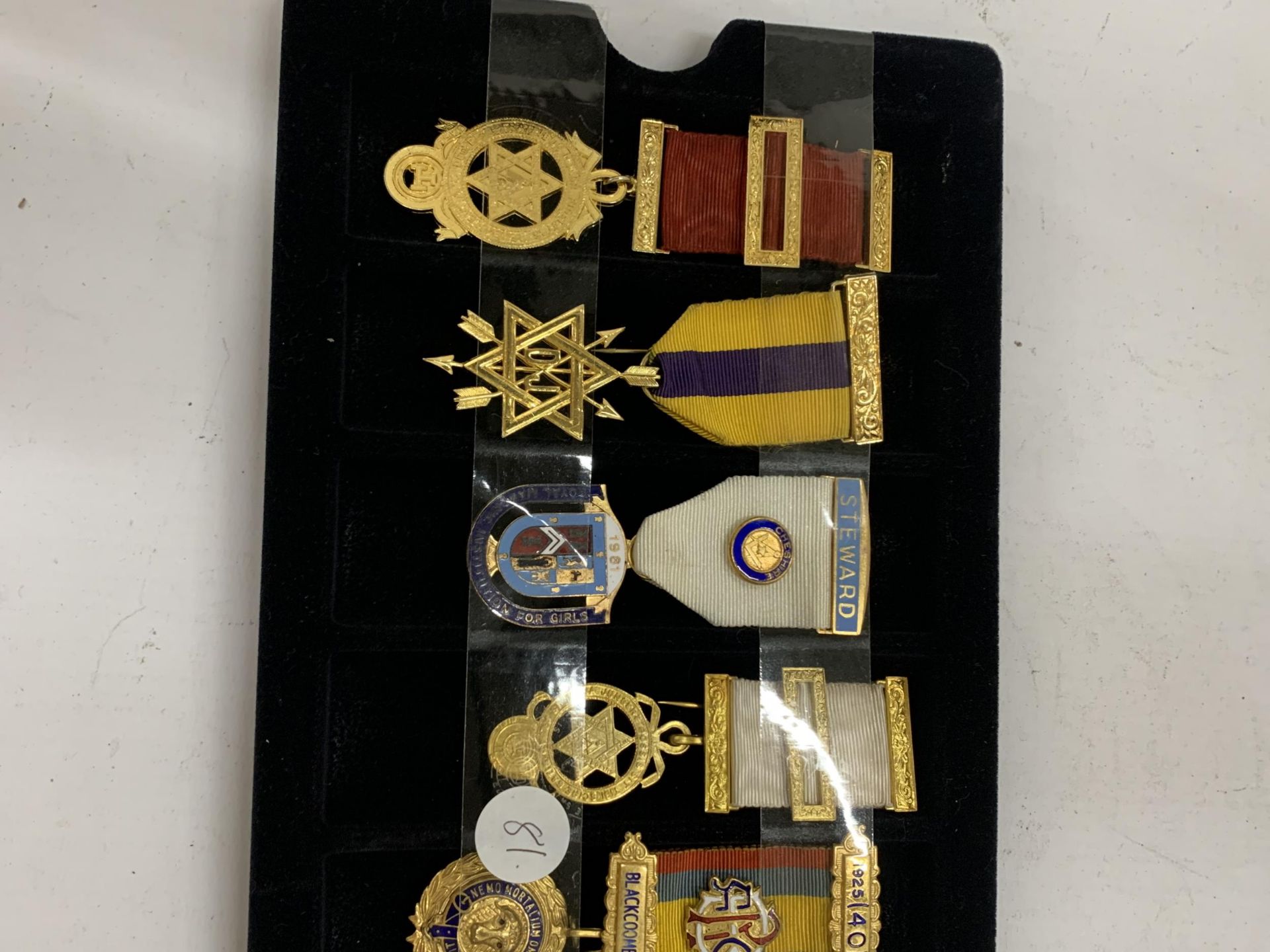 A COLLECTION OF MASONIC MEDALS - 8 IN TOTAL - Bild 3 aus 6