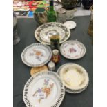 A MIXED LOT TO INCLUDE DECORATIVE PLATES, A SILVER PLATED AND GLASS PRESERVE POT, A SADLER JUG, ETC