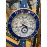 A DEALERS WALL CLOCK, DIAMETER 34CM