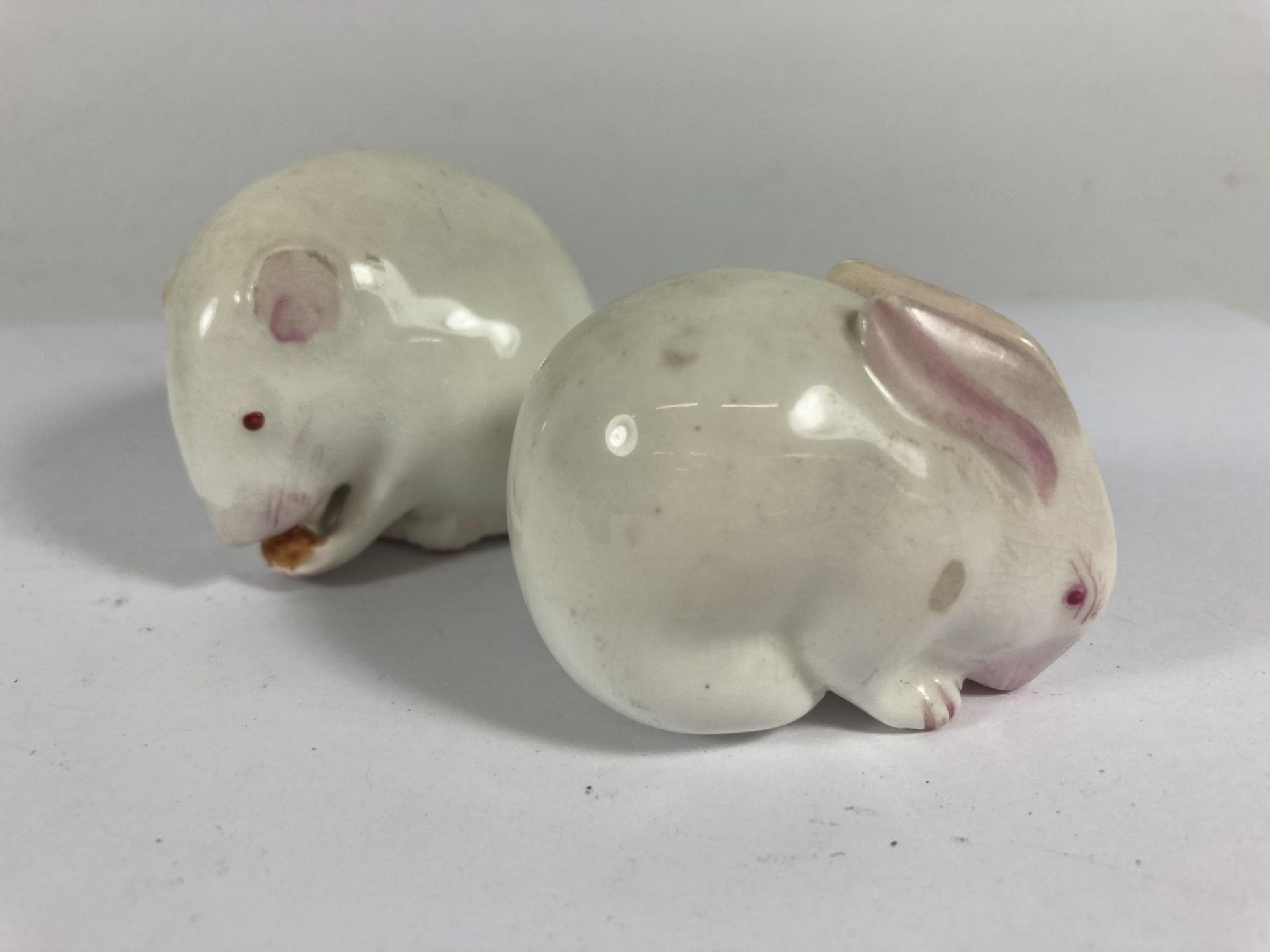 FIVE ITEMS TO INCLUDE A BESWICK WHITE RAT, WHITE RABBIT AND THREE COPENHAGEN RABBITS - Image 3 of 8