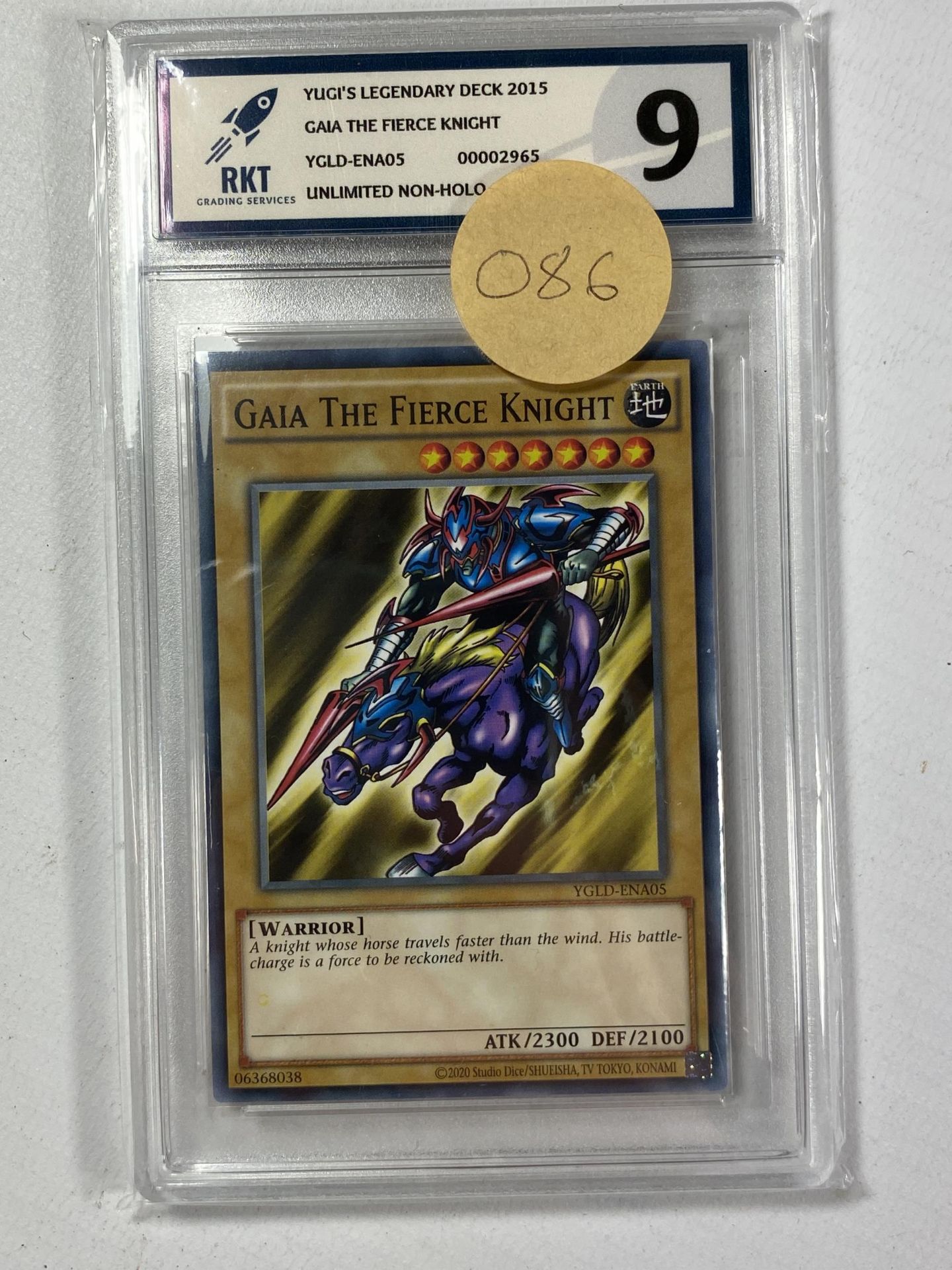 A YU-GI-OH GAIA THE FIERCE KNIGHT CARD - RKT GRADED 9