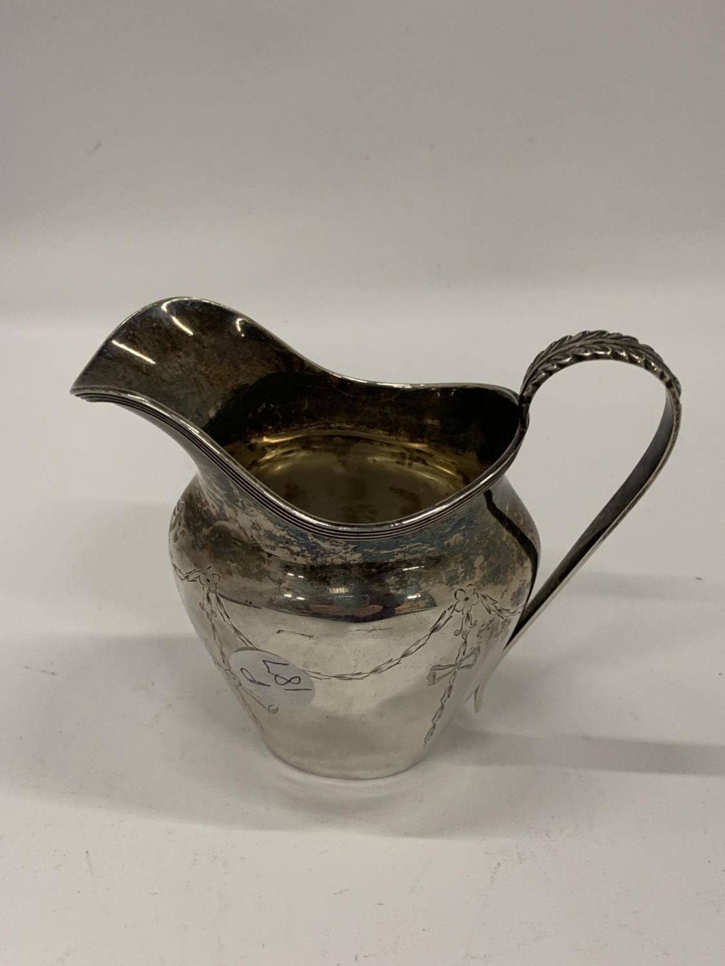 A BIRMINGHAM HALLMARKED SILVER CREAM JUG, WEIGHT 122G - Image 4 of 6