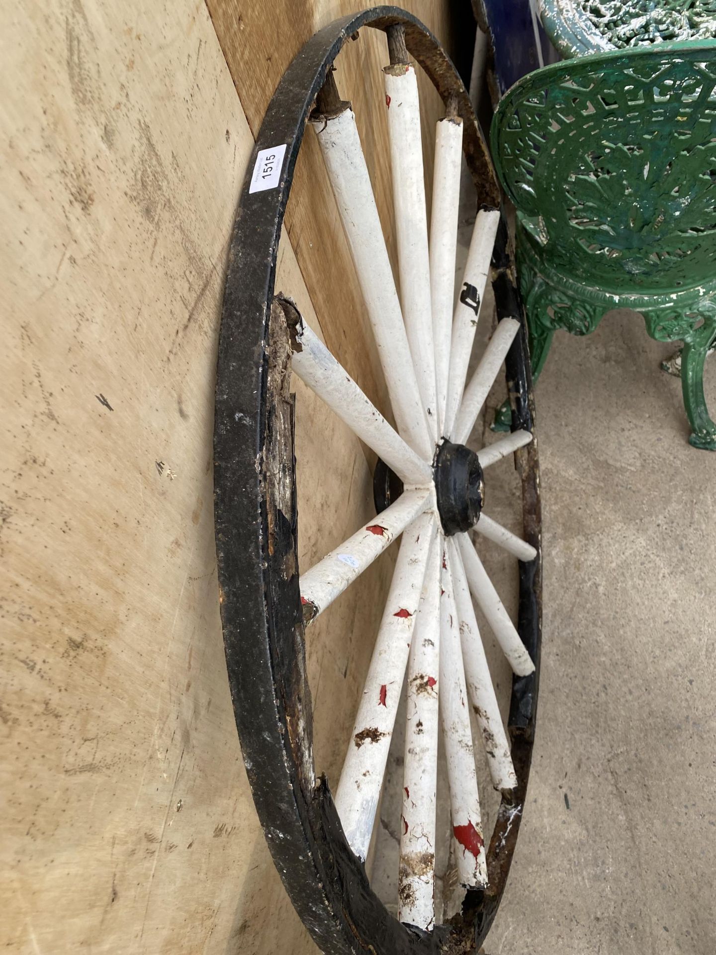 A METAL BANDED CART WHEEL WITH WOODEN SPOKES (D:102CM) - Image 3 of 3