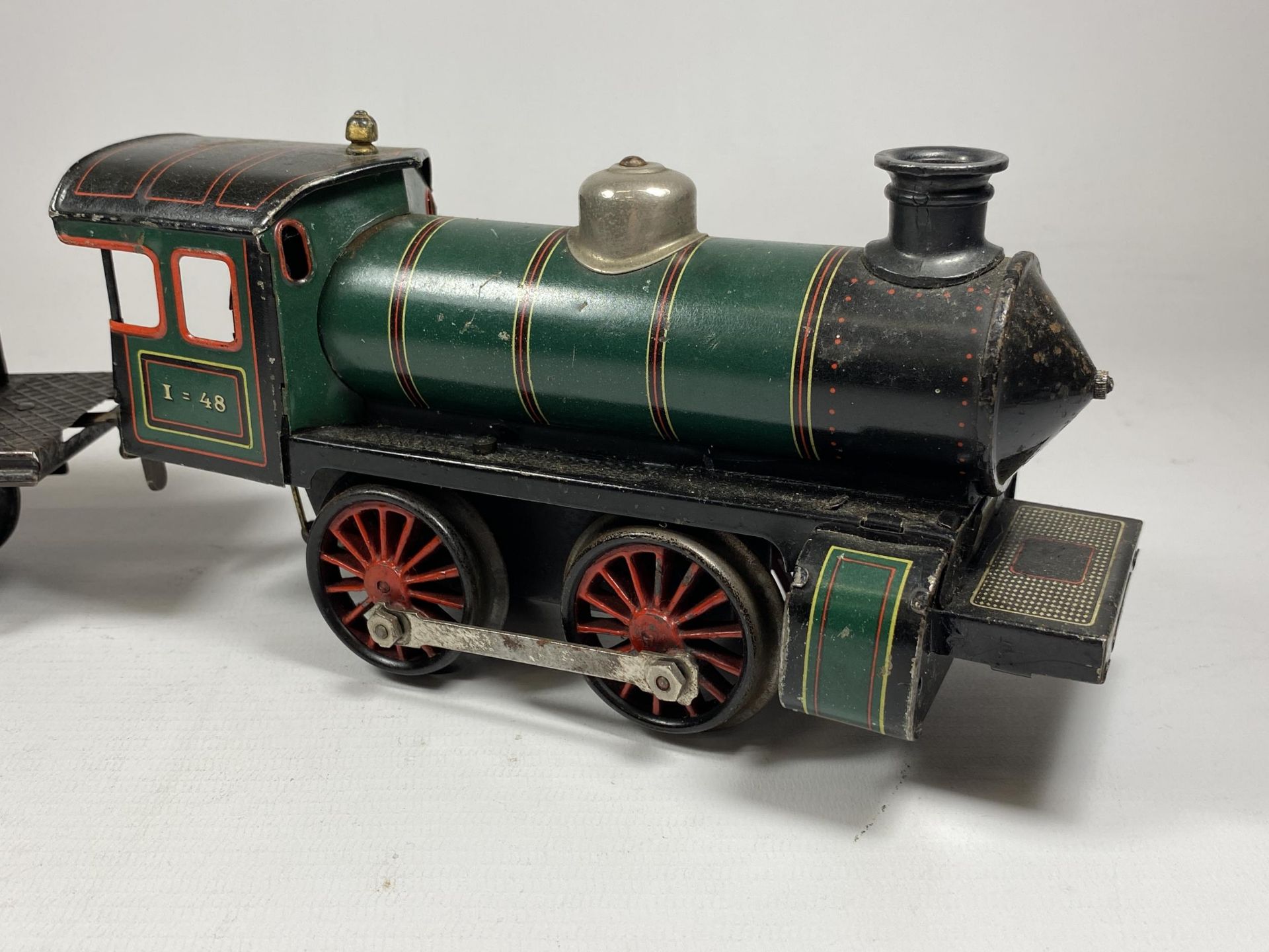 A VINTAGE BING GERMAN RAILWAY I 48 LOCOMOTIVE AND TENDER - Image 2 of 6