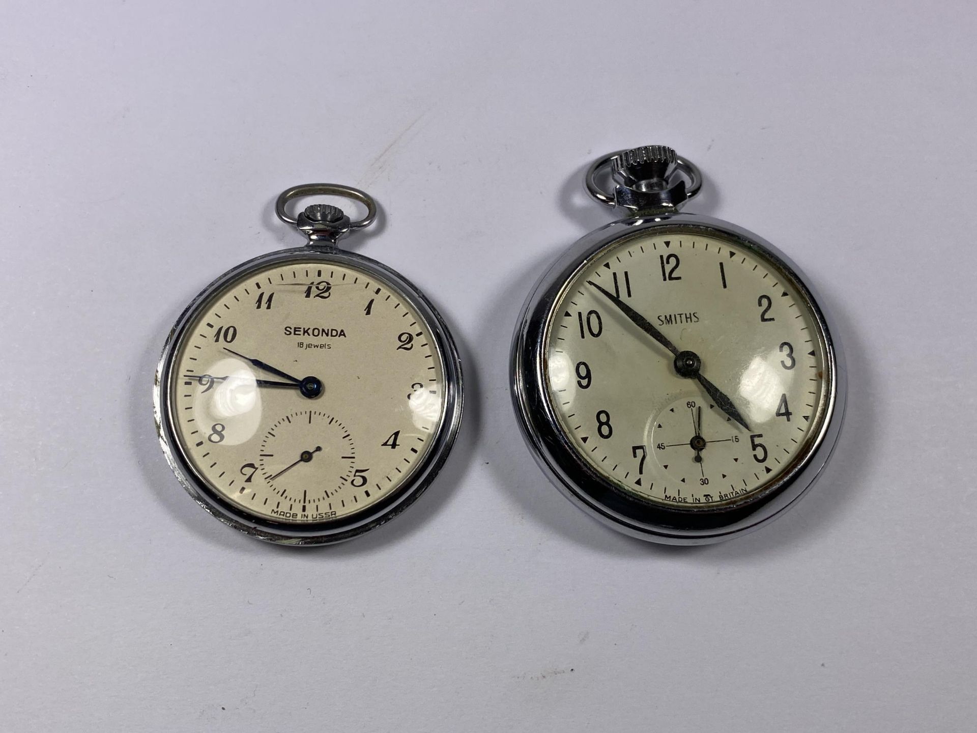 TWO VINTAGE POCKET WATCHES TO INCLUDE A SMITHS EXAMPLE
