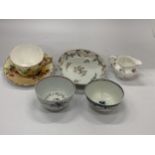 A MIXED GROUP OF 19TH CENTURY AND LATER PORCELAIN ITEMS TO INCLUDE A ROYAL WORCESTER BLUSH IVORY CUP