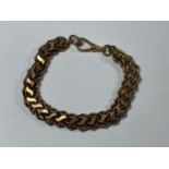 A TESTED 9CT YELLOW GOLD FANCY LINK BRACELET, WEIGHT 10.10G