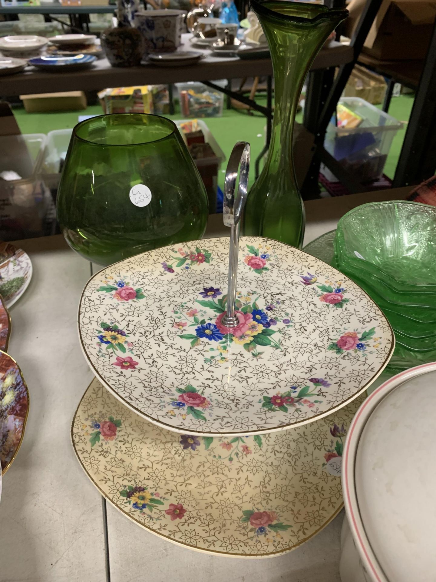 A MIXED LOT TO INCLUDE A MIDWINTER CAKE STAND, JOHNSON BROS LIDDED TUREEN, ONION JAR, GLASS BOWL, - Image 2 of 5