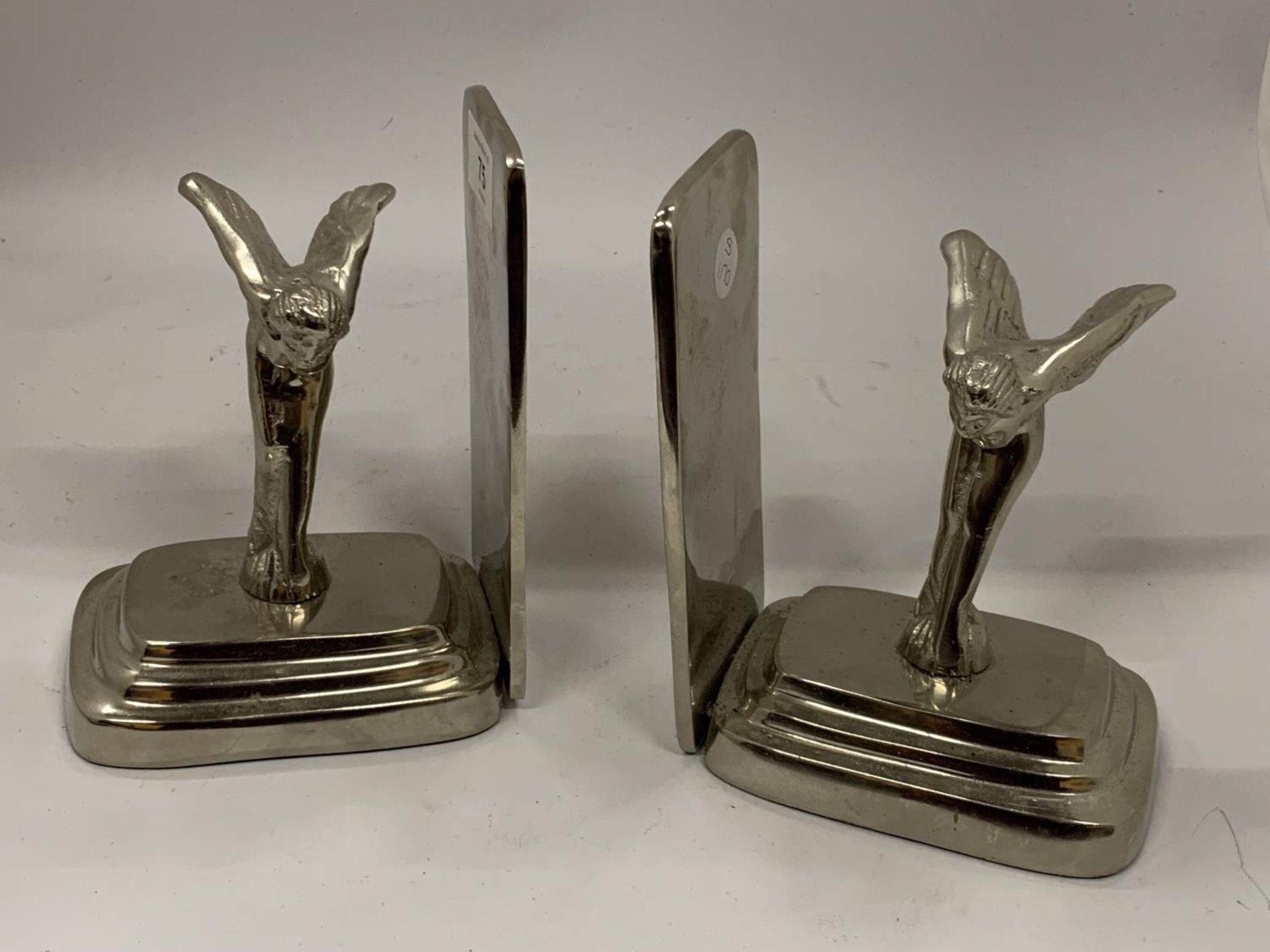 A PAIR OF CHROME STYLE SPIRIT OF ECSTASY BOOKENDS - Image 2 of 4