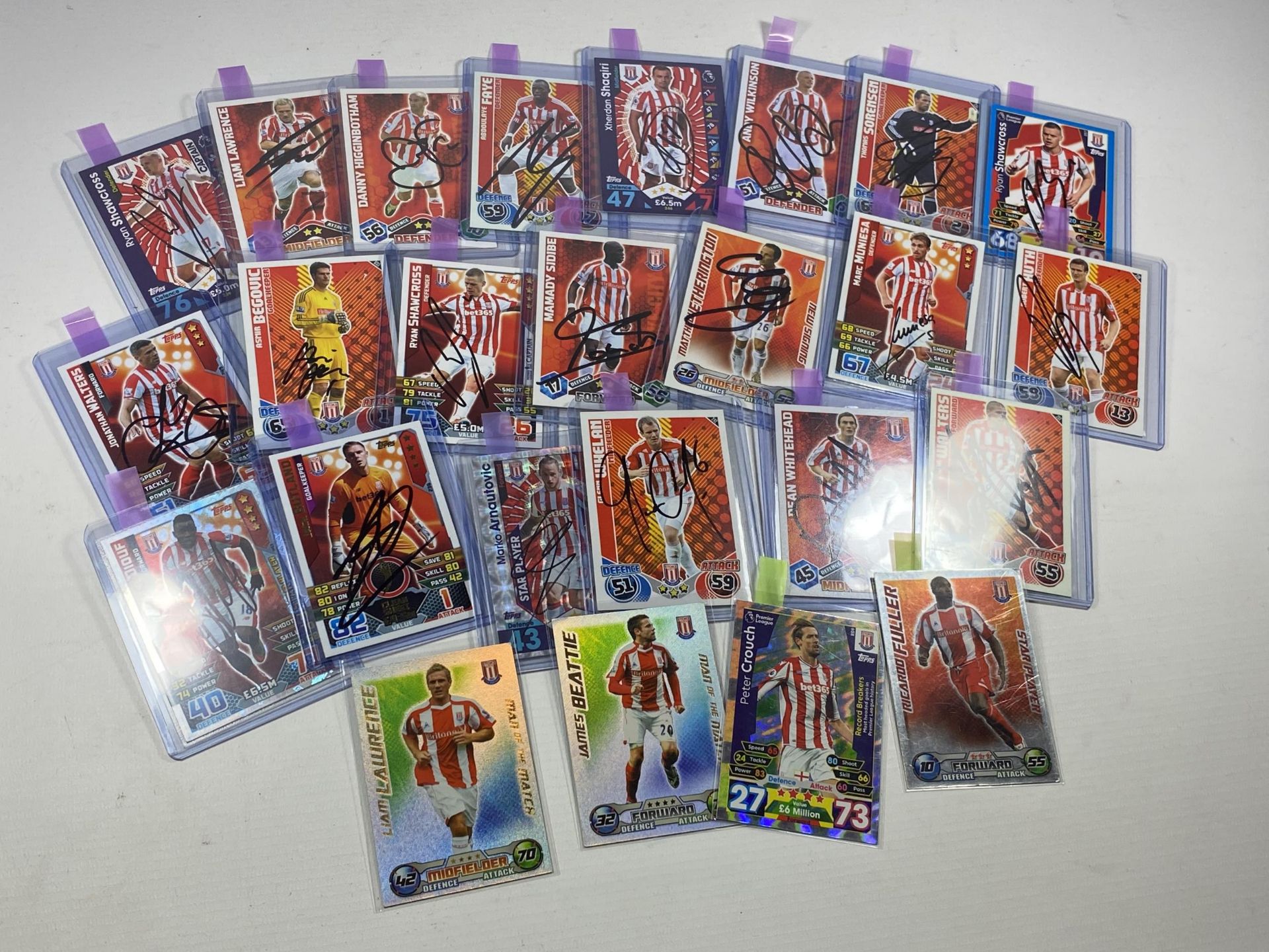 A COLLECTION OF SIGNED STOKE CITY MATCH ATTAX FOOTBALL TRADING CARDS - APPROX 25