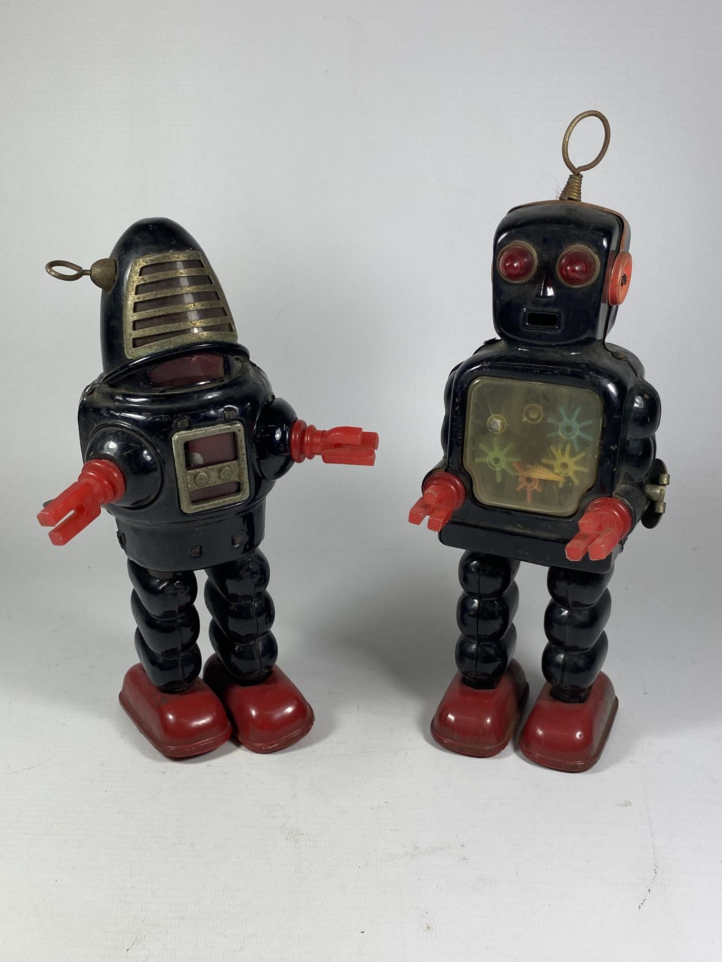 TWO VINTAGE JAPANESE TINPLATE ROBOT MODELS - ACTION PLANET ROBOT & KO KOSHIYA EXAMPLE