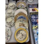 AQUANTITY OF COLLECTABLE PLATES TO INCLUDE ROYAL DOULTON, CABINET PLATES, ETC