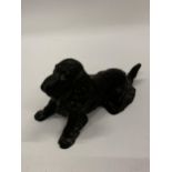 AN UNUSUAL VINTAGE METAL COCKER SPANIEL INKWELL