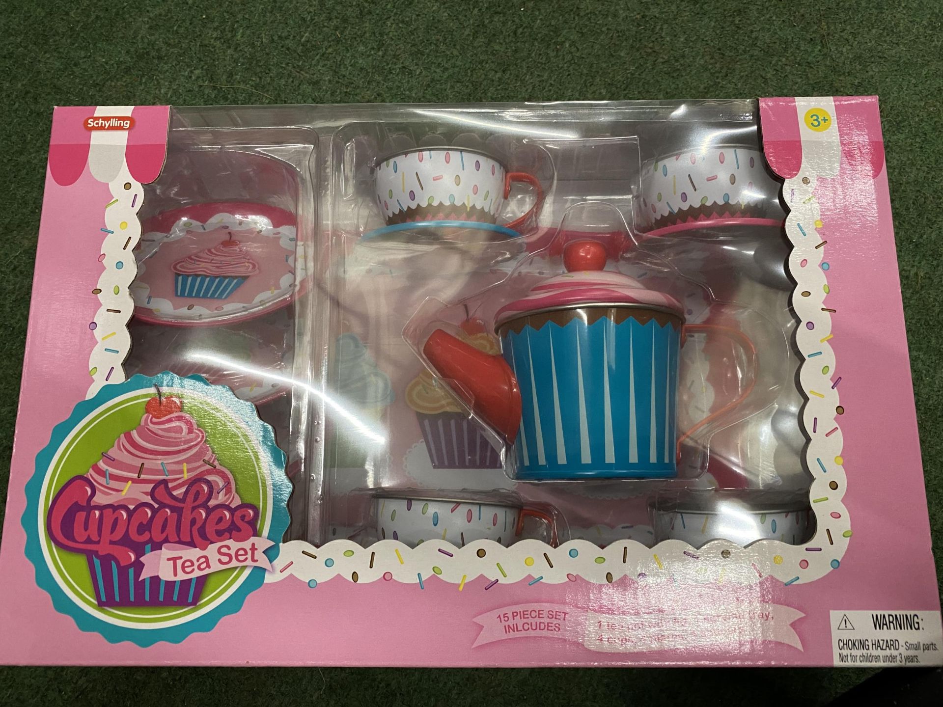 SIX BOXED ITEMS - 2 X CUPCAKES TEA SET AND 4 X KITCHEN WARES - Image 2 of 4