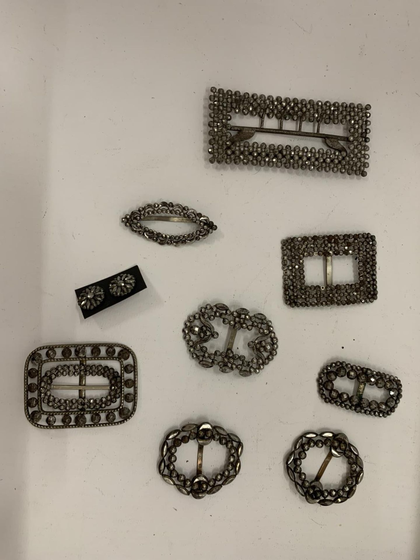 A QUANTITY OF 18TH CENTURY STYLE STEEL JEWELLERY SHOE BUCKLES PLUS A PAIR OF EARRINGS - Image 6 of 6