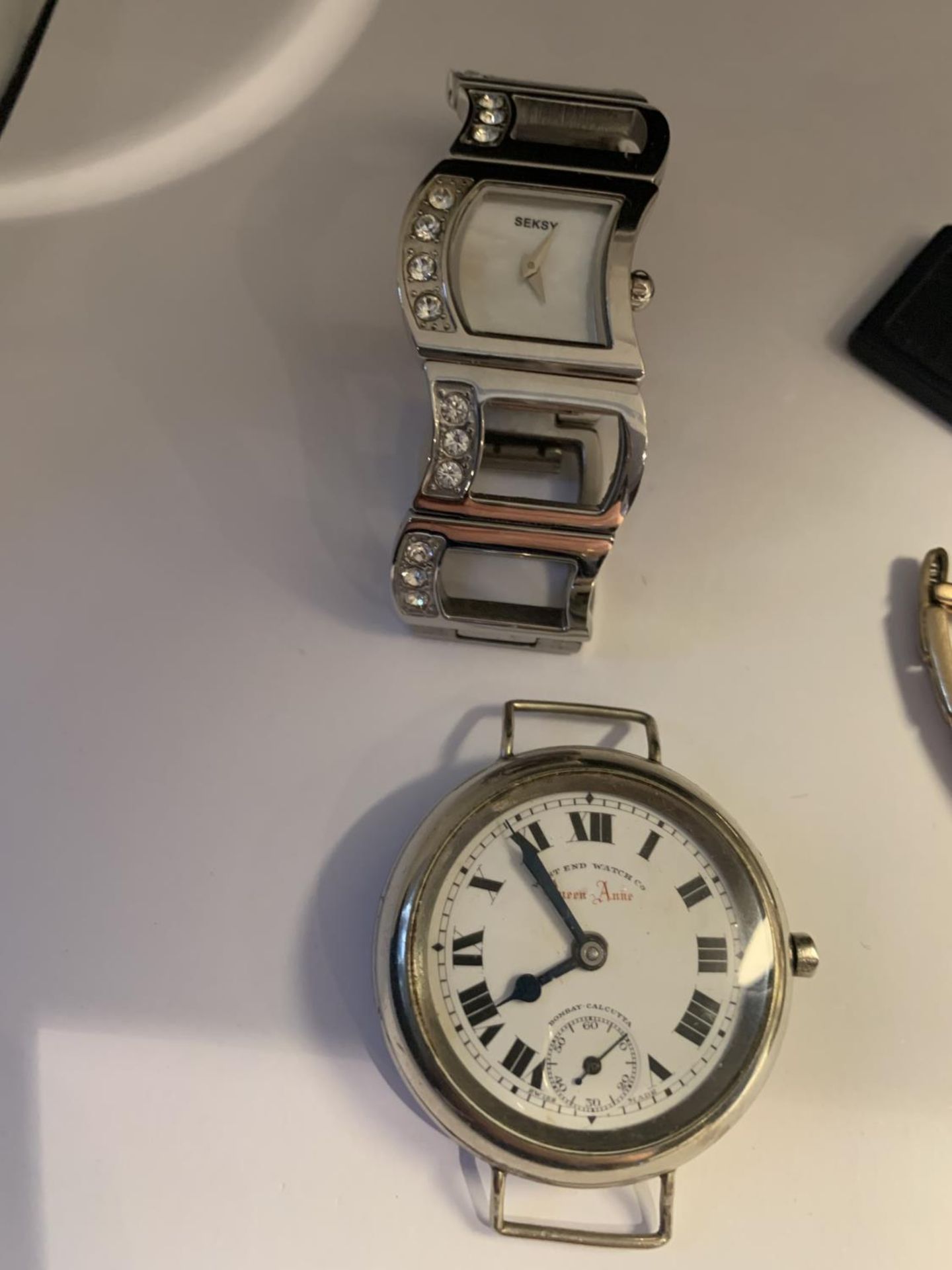 FOUR VARIOUS WATCHES TWO SEEN WORKING BUT NO WARRANTY - Image 2 of 3