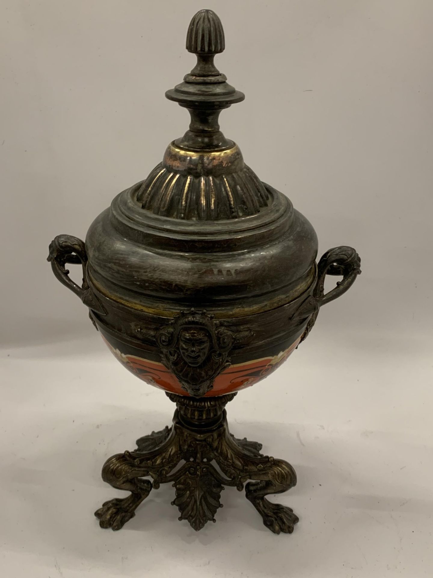 A ORIENTAL BRONZE AND CERAMIC LIDDED POT, HEIGHT 41CM