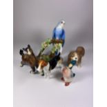 A MIXED GROUP OF CERAMICS TO INCLUDE ROYAL DOULTON DOG, CROWN STAFFORDSHIRE HAND PAINTED BIRD ETC