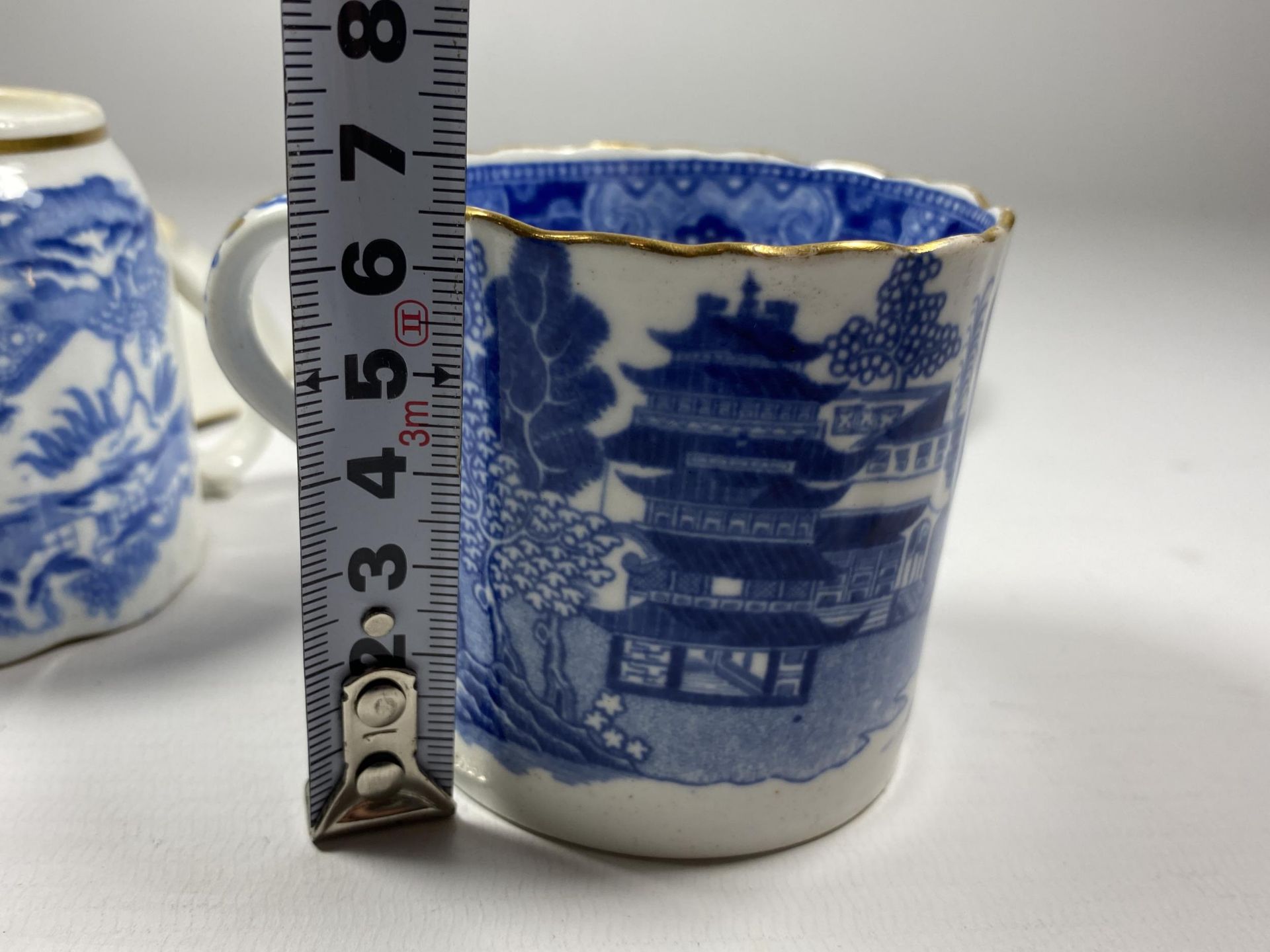 TWO CHINESE QING EXPORT BLUE AND WHITE PORCELAIN CUPS & SAUCERS, CUP HEIGHT 6.5CM - Image 6 of 6